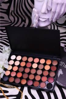 Rose Cosmetics 40'lı Far Paleti